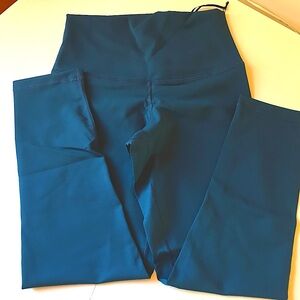 NWT DYI TakeControl Teal High-Waisted  Crop Leggings Leggings Size Small